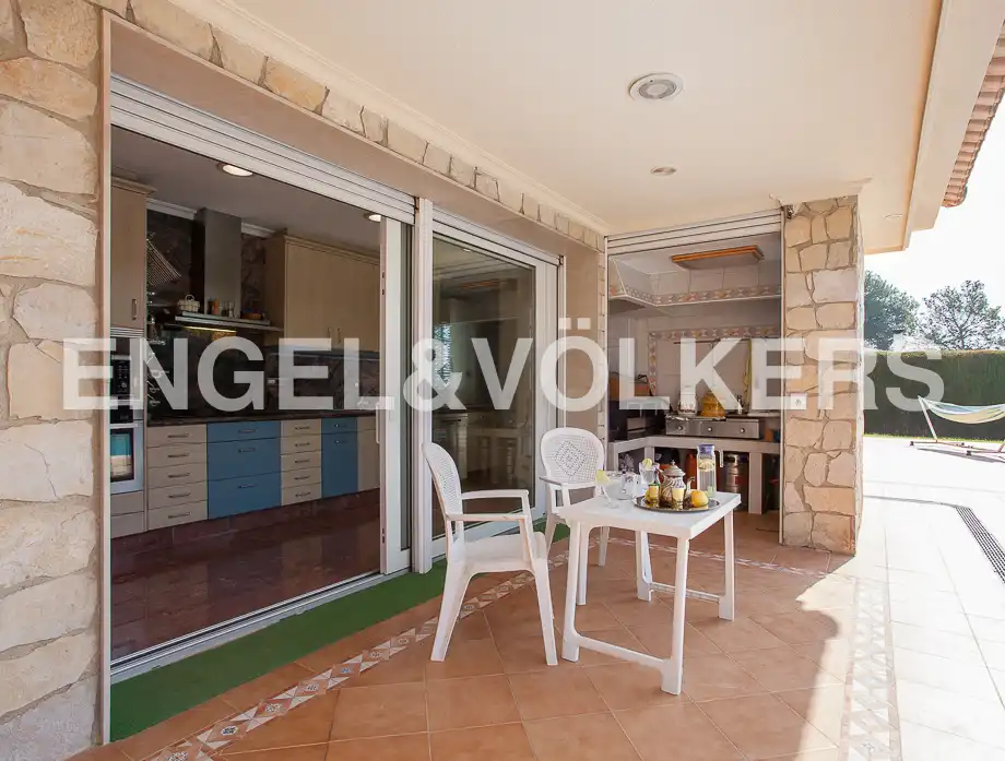 Terraza de Casa o chalet en venta en Serra con Calefacción, Jardín privado y Trastero