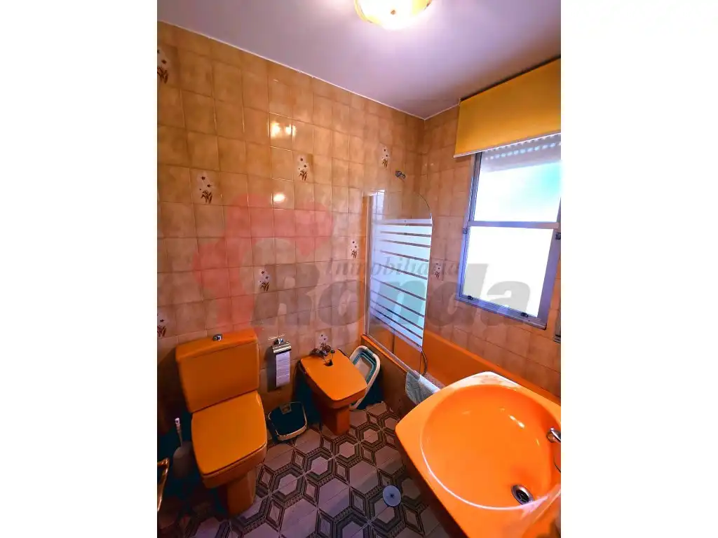 Bathroom of Houses for sale in Lugo  with Terrace and Furnished
