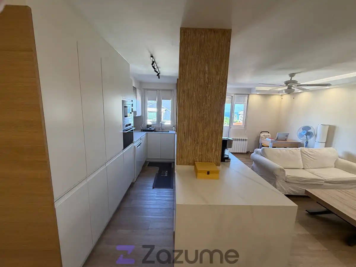 Cocina de Piso de alquiler en Castro-Urdiales con Calefacción, Parquet y Amueblado
