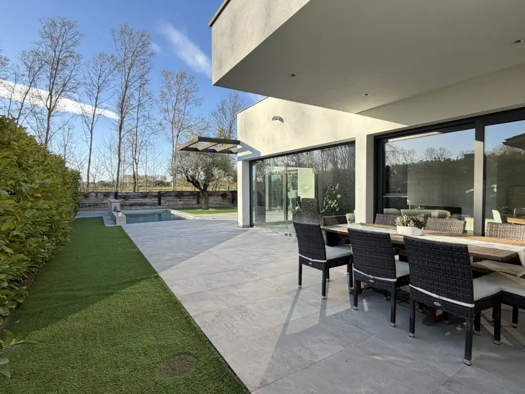 Terraza de Casa o chalet en venta en Cornellà del Terri con Jardín privado, Terraza y Piscina