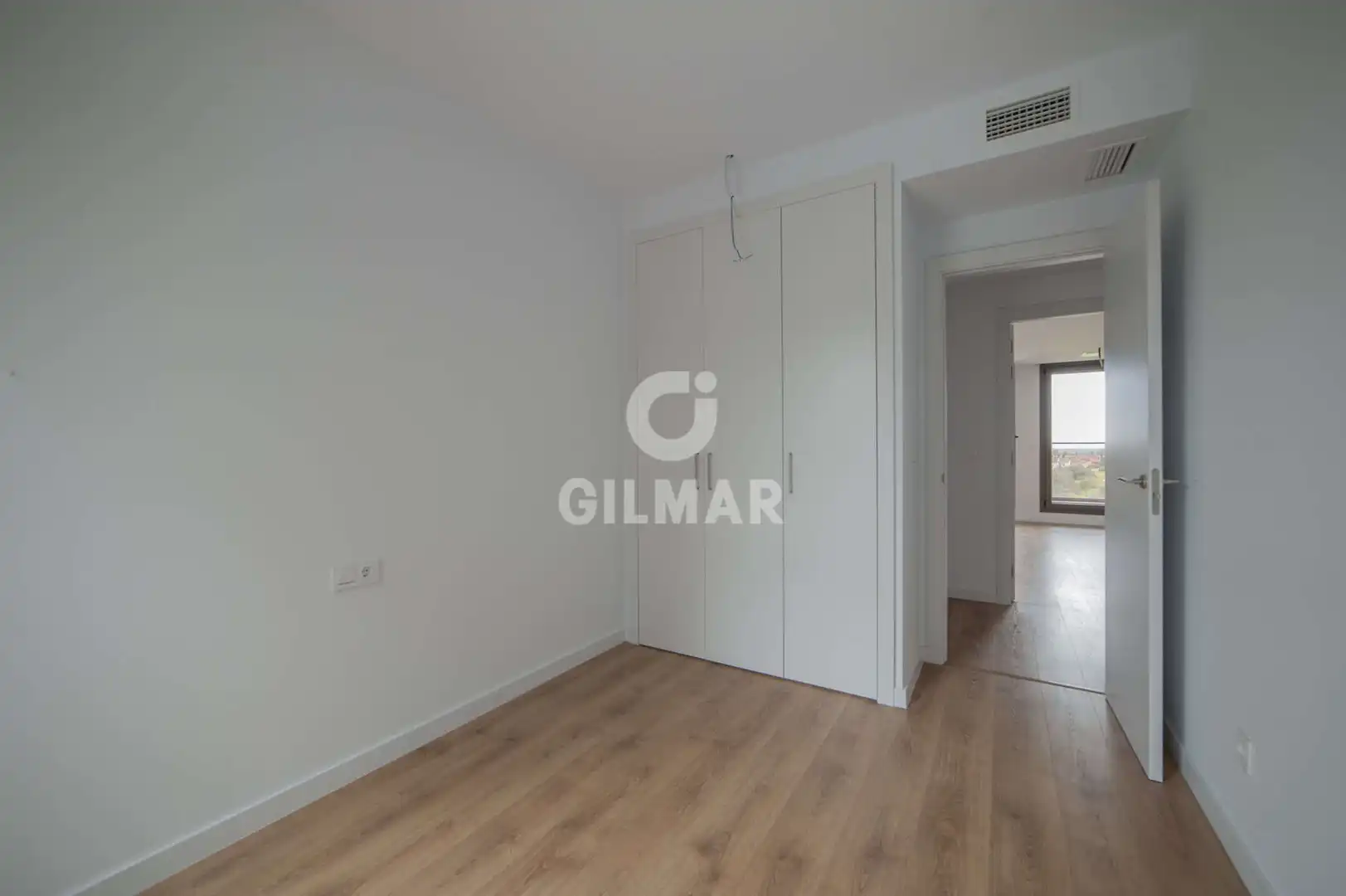 Bedroom of Flat for sale in Tomares  with Heating, Private garden and Storage room
