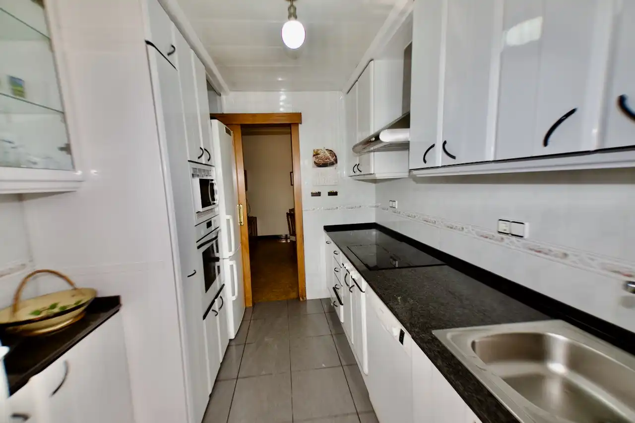 Cuina de Pis en venda en Terrassa amb Calefacció, Terrassa i Forn