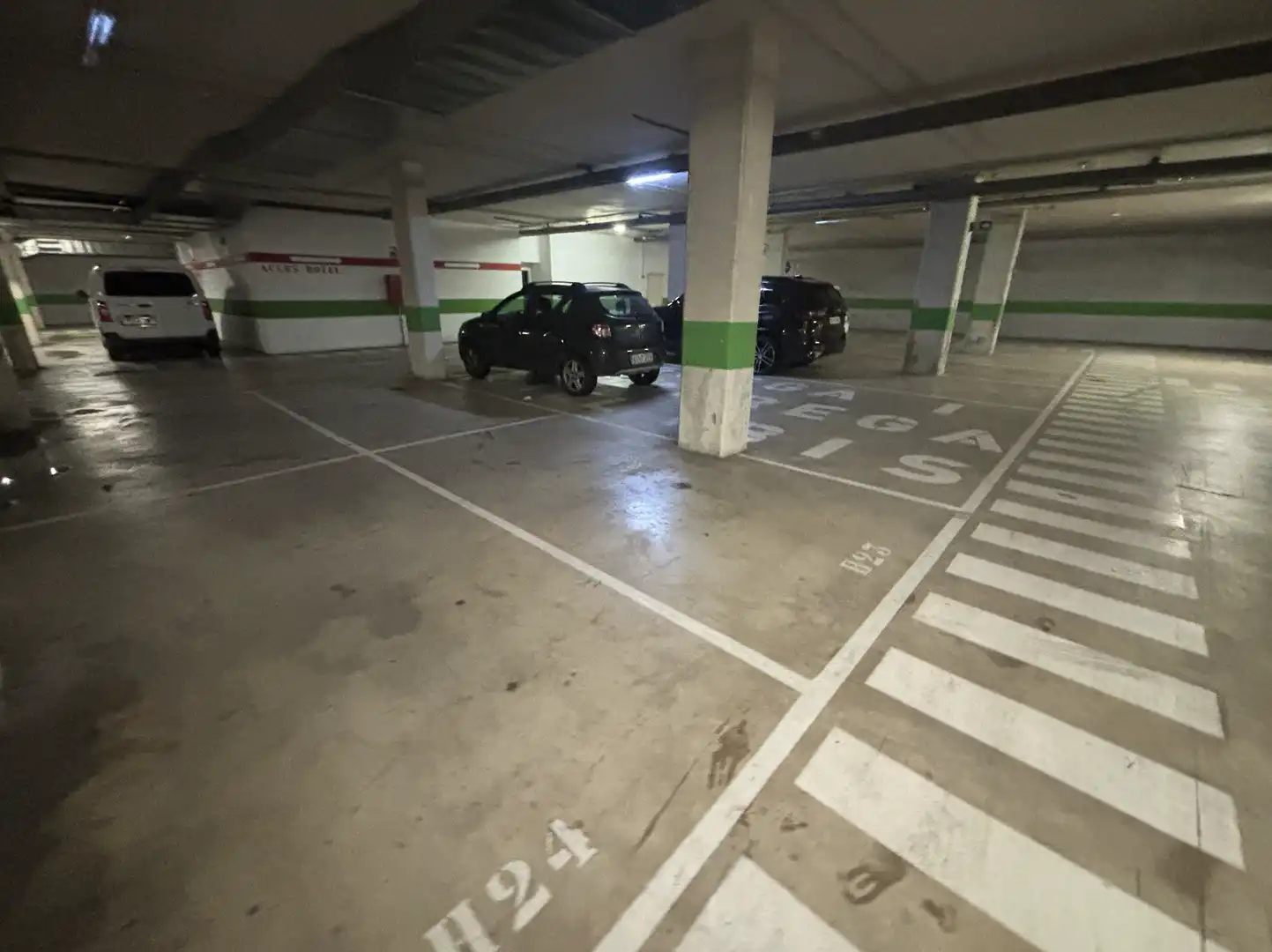 Garage zum Verkauf in Carrer Can Masachs, 18, Zona Industrial