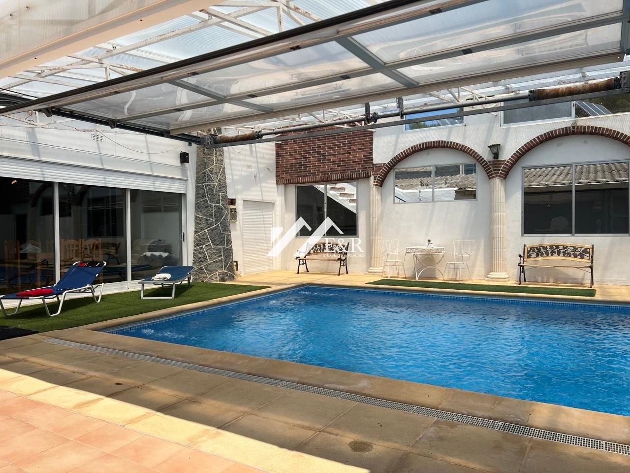 Piscina de Casa o chalet en venta en Sariñena con Aire acondicionado, Jardín privado y Terraza
