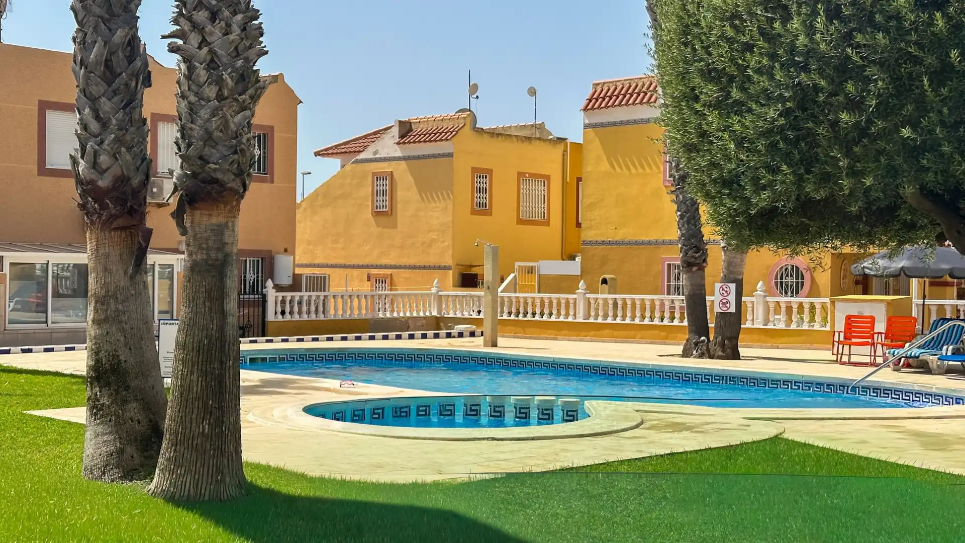 Piscina de Casa o xalet en venda en Orihuela amb Aire condicionat, Terrassa i Piscina