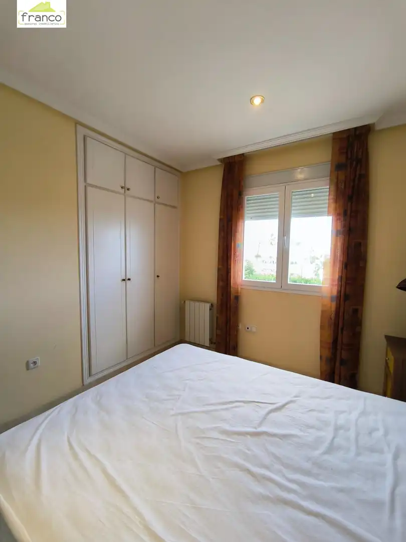 Schlafzimmer von Einfamilien-Reihenhaus zur Miete in Mojácar mit Privatgarten, Terrasse und Abstellraum