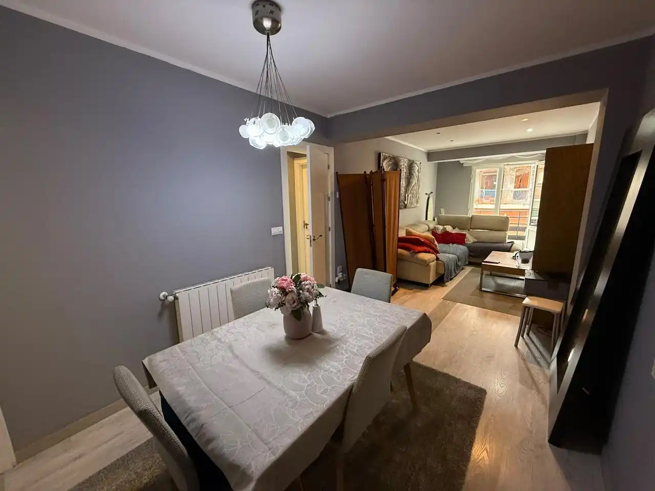 Comedor de Piso en venta en Castro-Urdiales con Calefacción y Terraza