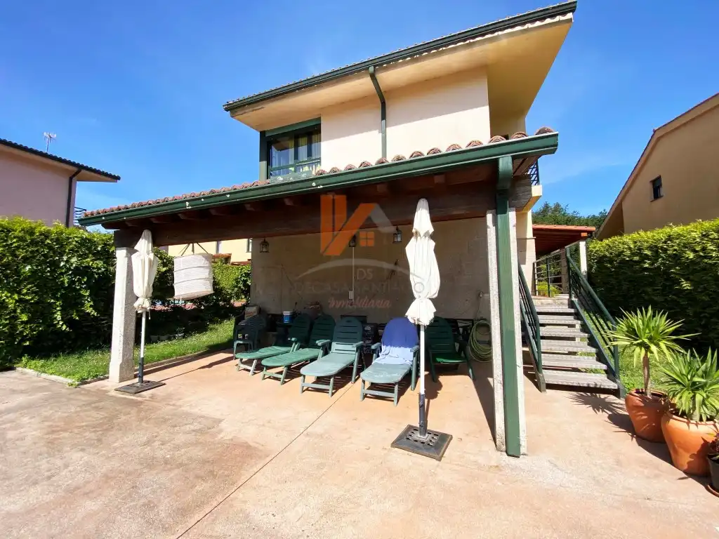Terraza de Casa o chalet en venta en Teo con Jardín privado, Terraza y Piscina