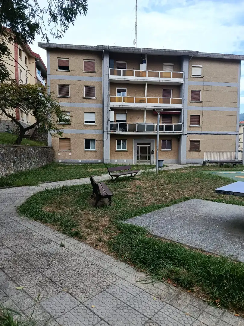 Aparcament de Apartament en venda en Ortuella amb Calefacció, Moblat i Forn