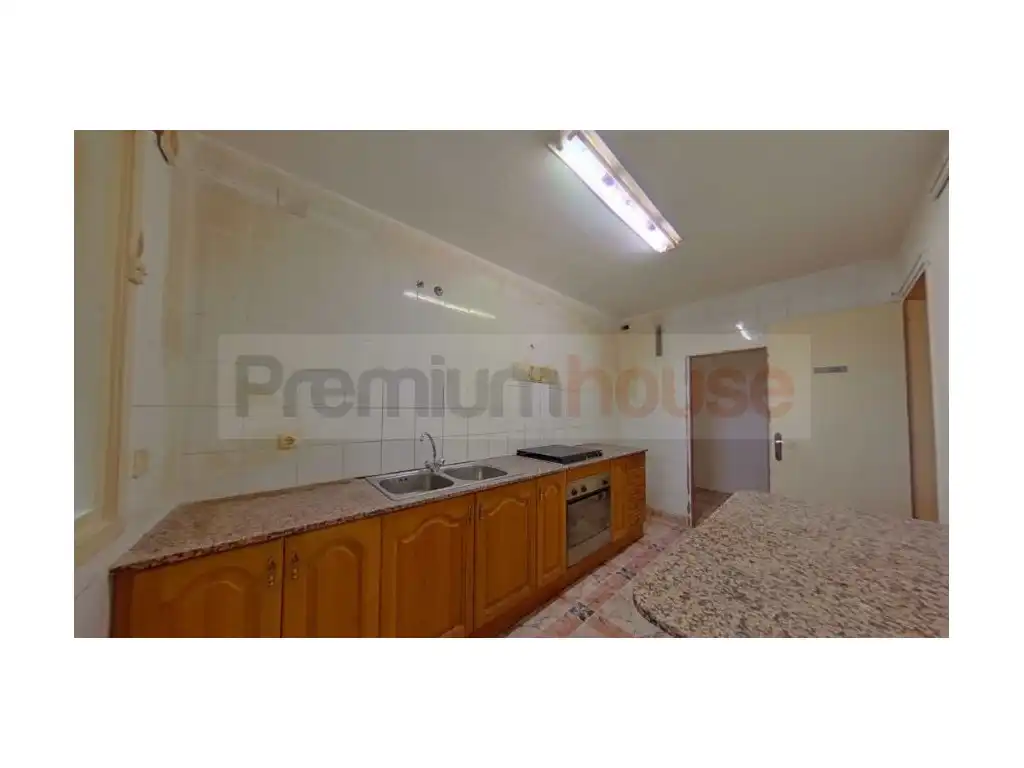 Kitchen of Flat for sale in L'Espluga de Francolí  with Balcony