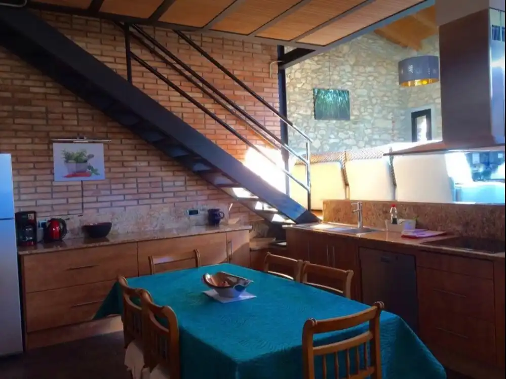 Cocina de Casa o chalet de alquiler en Alàs I Cerc con Jardín privado, Parquet y Terraza
