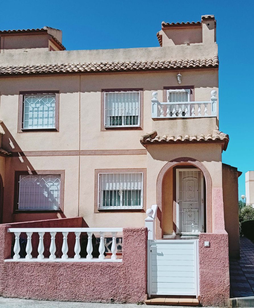 Single-family semi-detached for sale in Calle Canarias, Monte y Mar