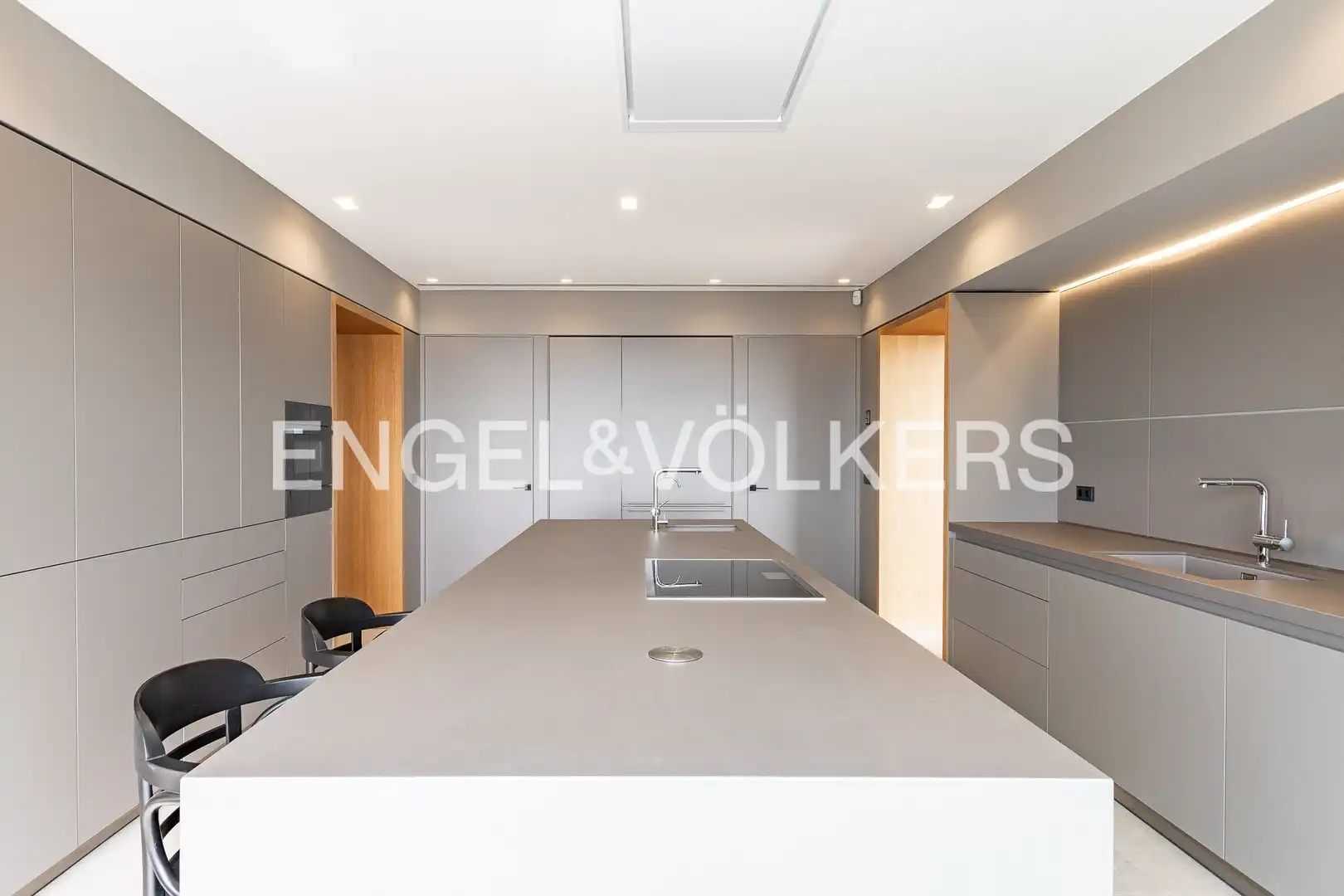 Küche von Country house zum Verkauf in Sant Andreu de Llavaneres mit Klimaanlage, Heizung und Privatgarten