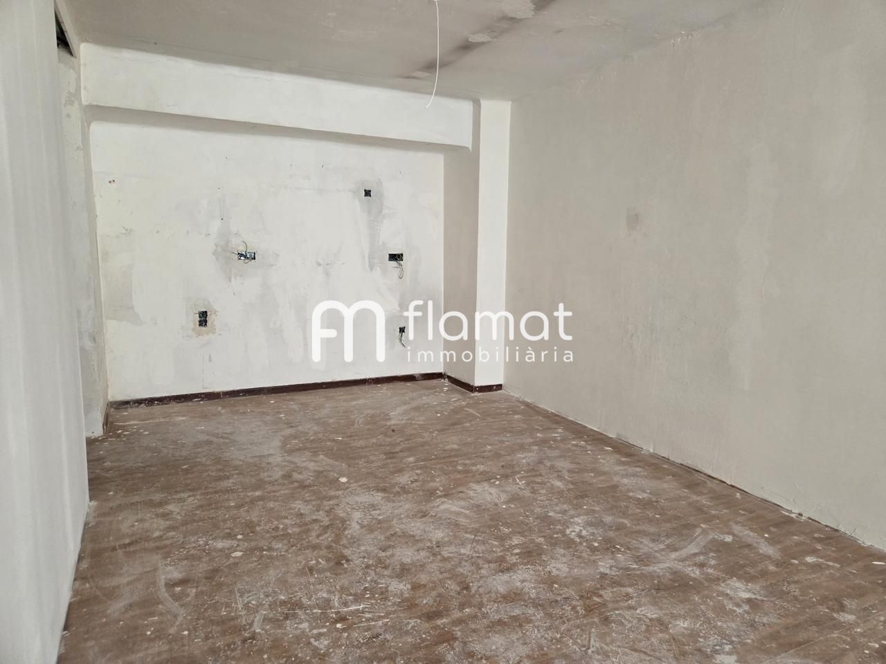 Planta baja for sale in Santa Coloma de Gramenet