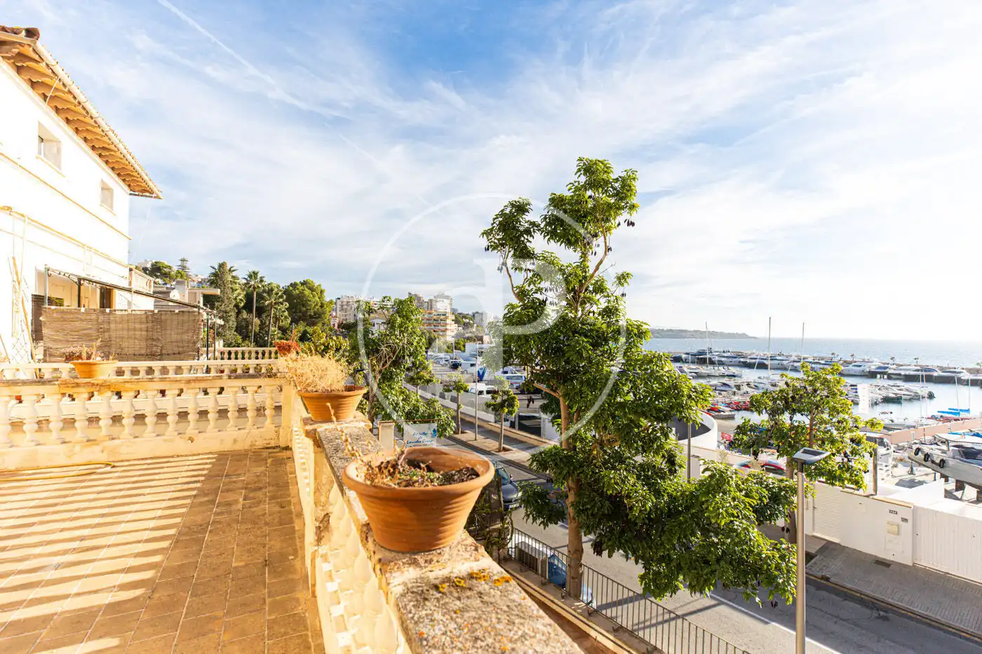 Houses for sale in Carrer de Victorio Luzuriaga, Sant Agustí