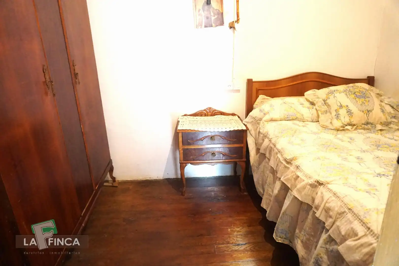 Habitación de Casa o chalet en venta en Belmonte de Miranda