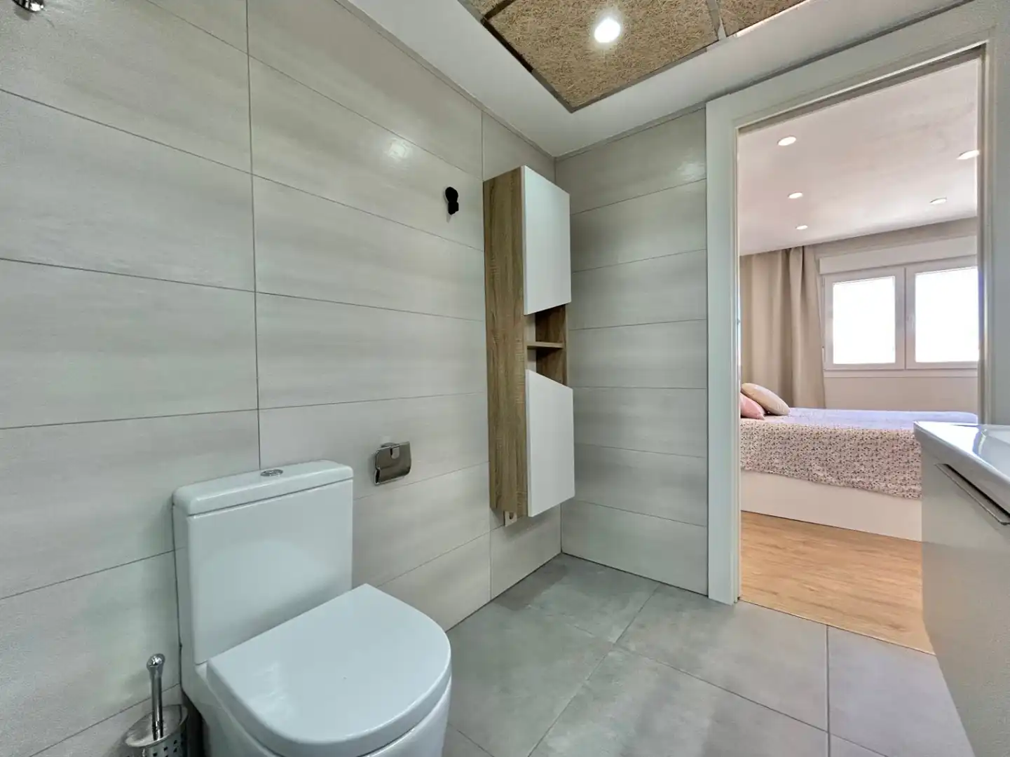 Bathroom of Apartments for sale in Málaga  with Air Conditioner, Terrace and Storage room