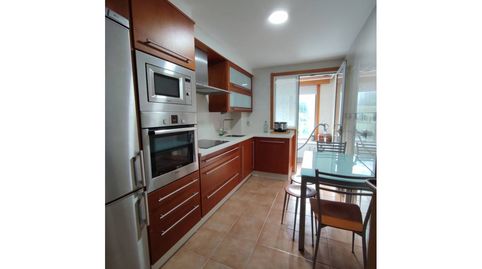Foto 2 de Piso en venta en Calle Rego, O Milladoiro, Ames