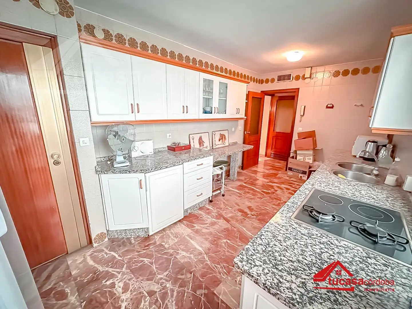Kitchen of Flat for sale in Córdoba  with Air Conditioner, Terrace and Storage room
