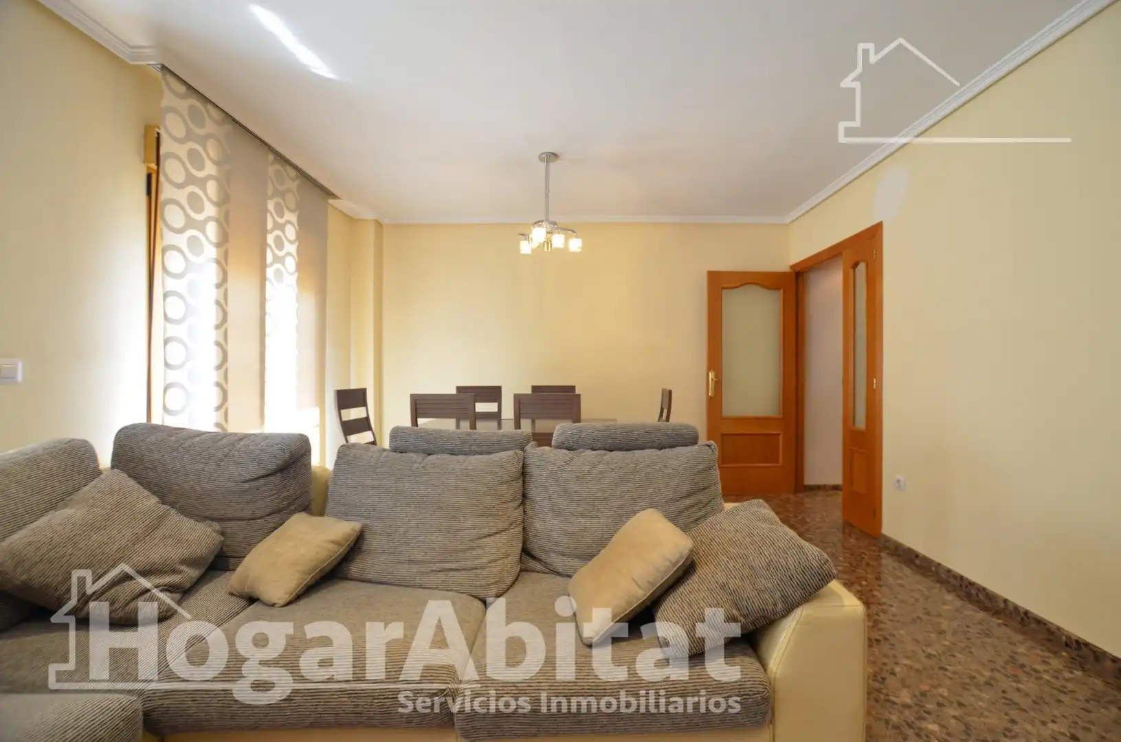 Sala de estar de Piso en venta en Tavernes de la Valldigna con Aire acondicionado, Calefacción y Trastero