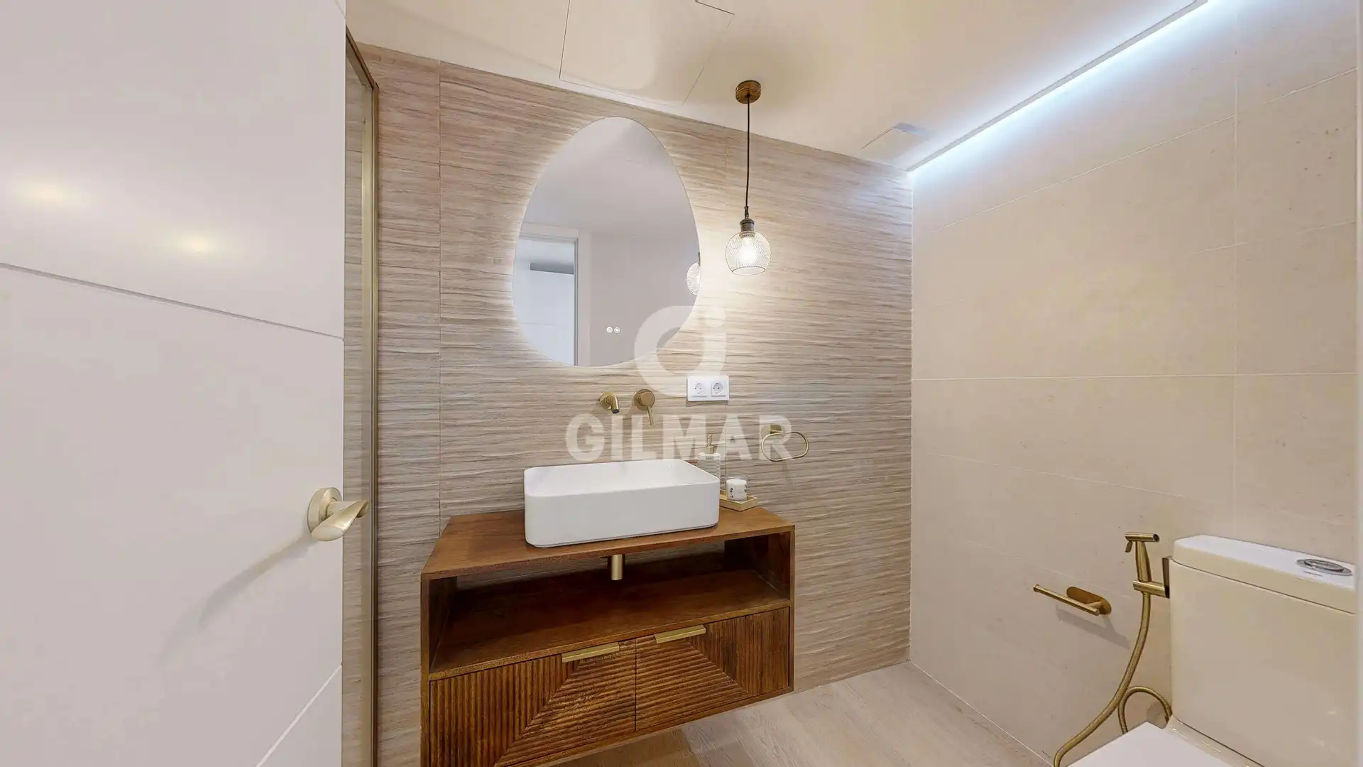 Bathroom of Flat for sale in Fuengirola  with Heating