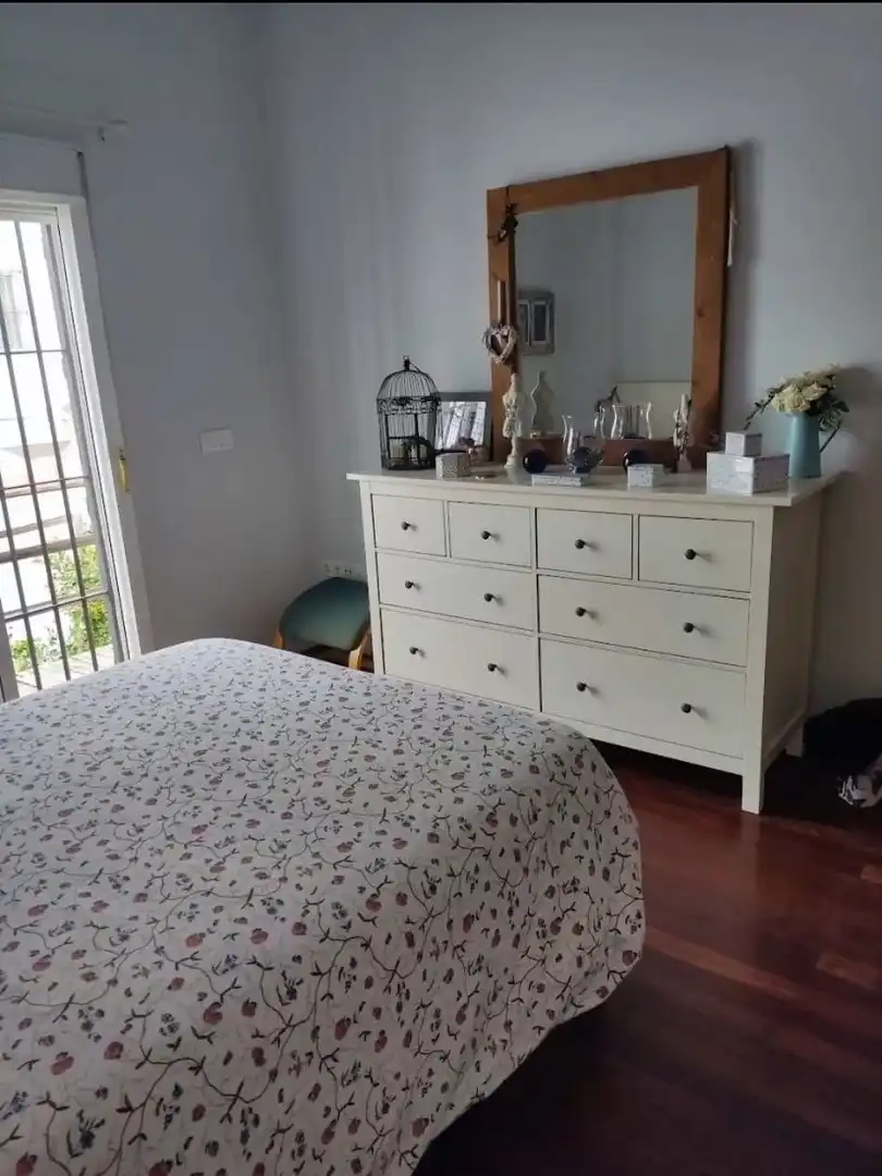Bedroom of Houses for sale in Sevilla