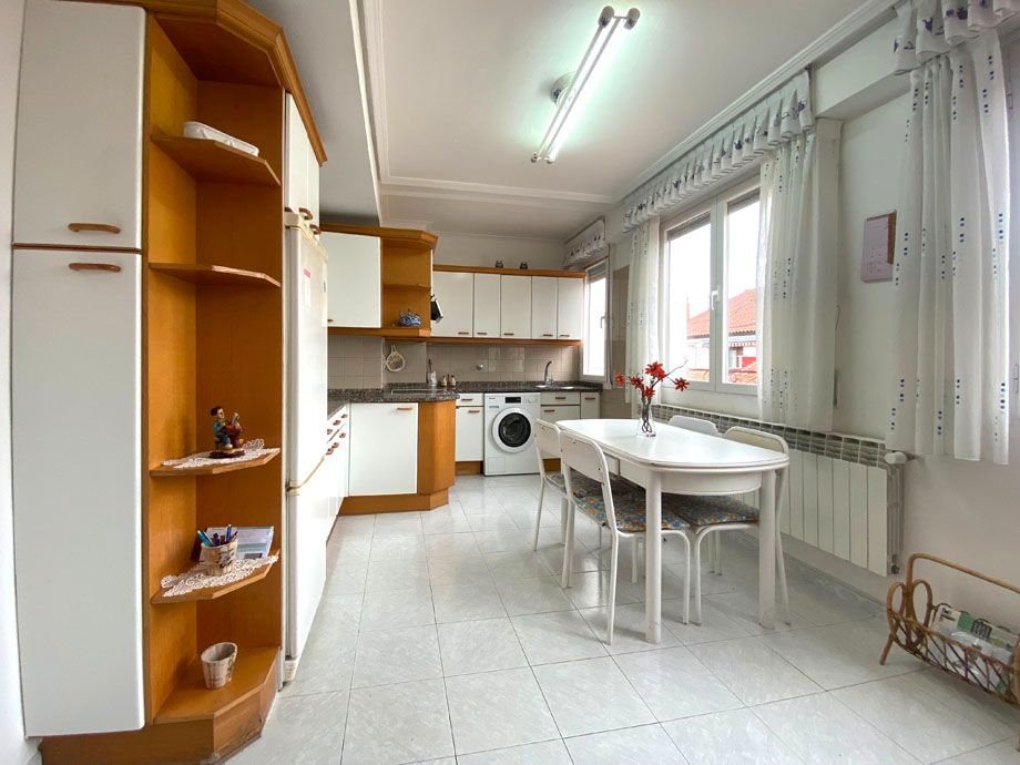 Kitchen of Flat for sale in Vitoria - Gasteiz  with Heating, Parquet flooring and Storage room