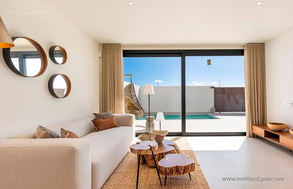 Villa mit Pool zum Verkauf in Las Lomas de Rame - Bahía Bella, imagen 2