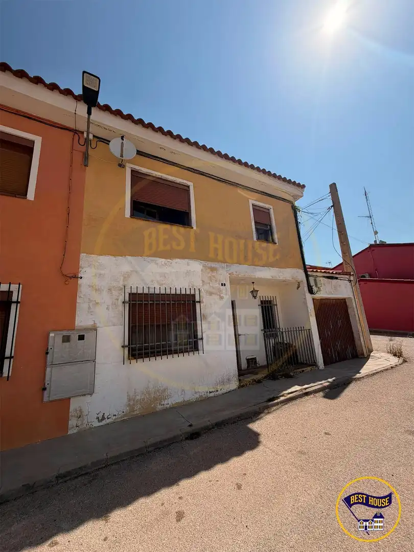 Exterior view of Detached homes for sale in Las Valeras    with Heating