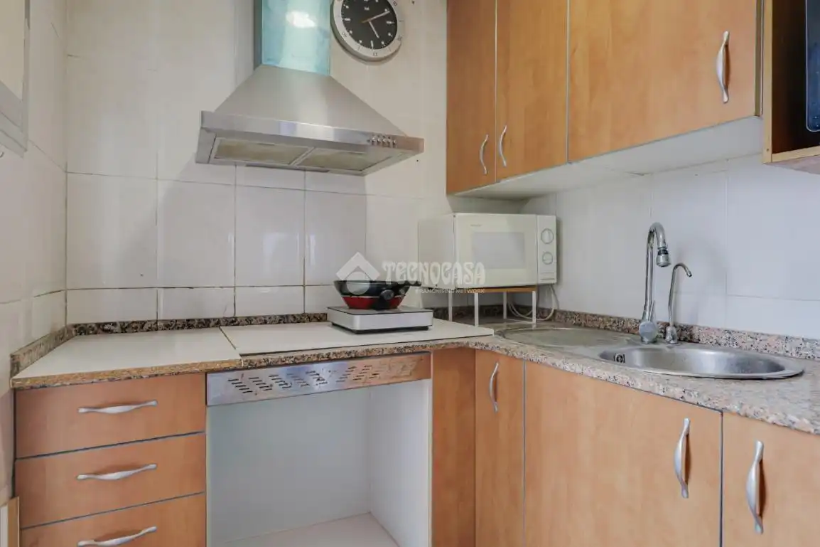 Cocina de Piso en venta en L'Hospitalet de Llobregat con Aire acondicionado y Calefacción