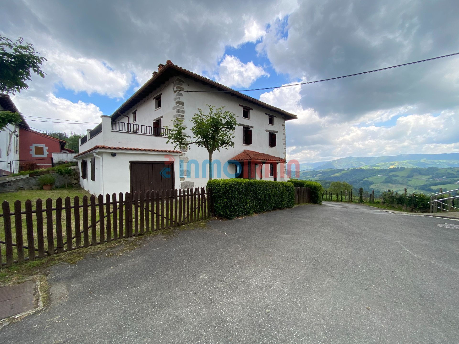 Exterior view of House or chalet for sale in Gaintza  with Private garden, Storage room and Furnished