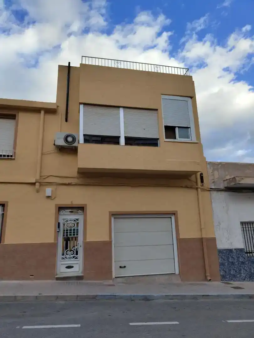 Exterior view of Flat for sale in Elda  with Air Conditioner and Balcony