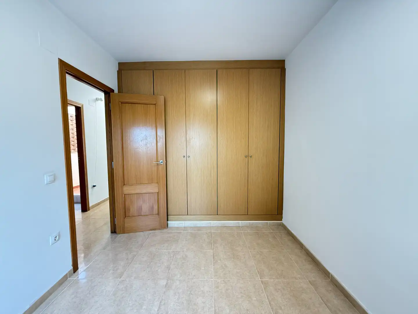 Habitación de Casa adosada de alquiler en Moncofa con Terraza, Horno y Lavadora