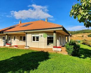 Jardí de Casa o xalet en venda en Garrafe de Torío amb Terrassa