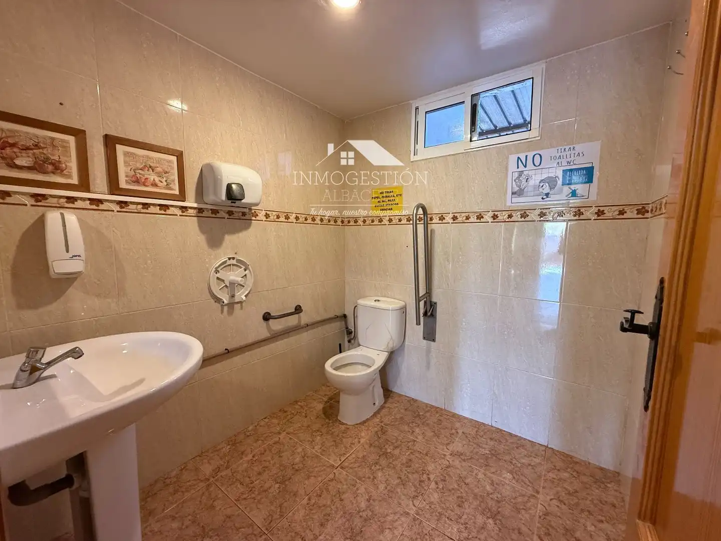 Baño de Casa o chalet en venta en Albacete con Aire acondicionado, Calefacción y Jardín privado