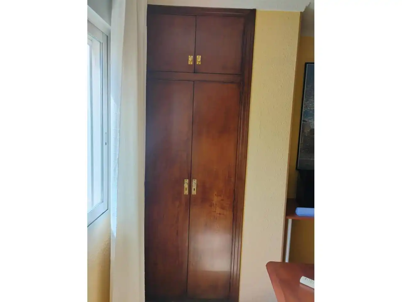 Schlafzimmer von Büro zur Miete in Quatre Carreres