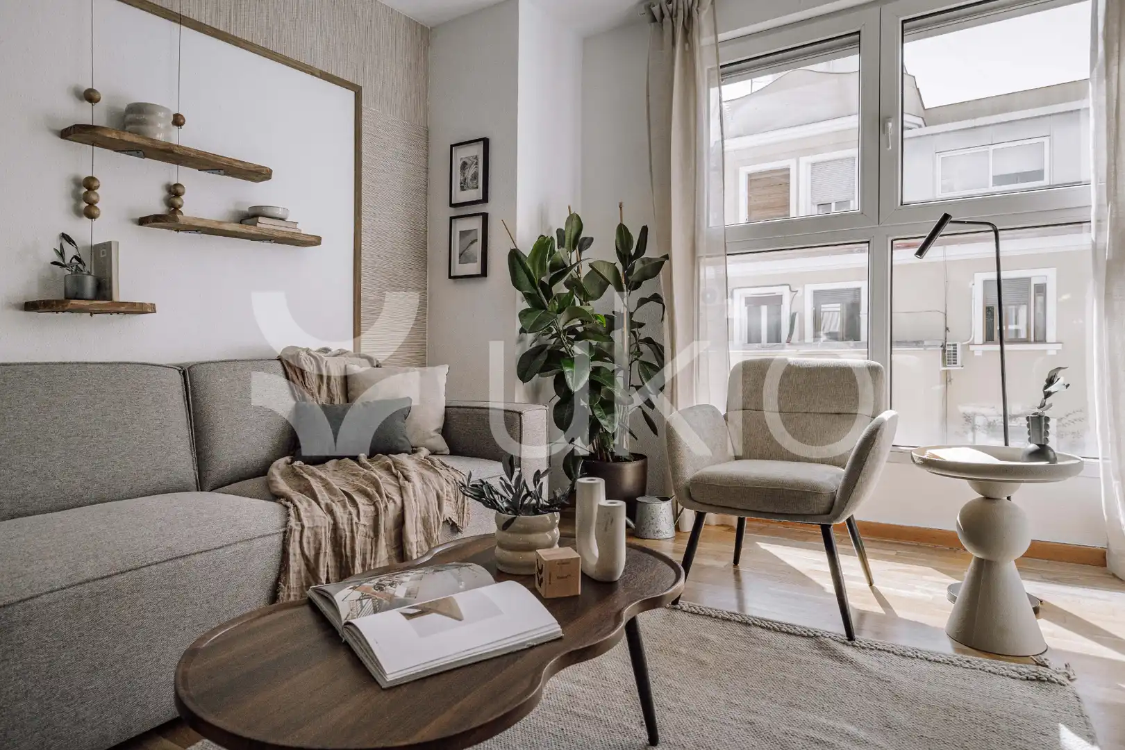 Sala de estar de Apartamento de alquiler en Madrid con Aire acondicionado, Calefacción y Amueblado
