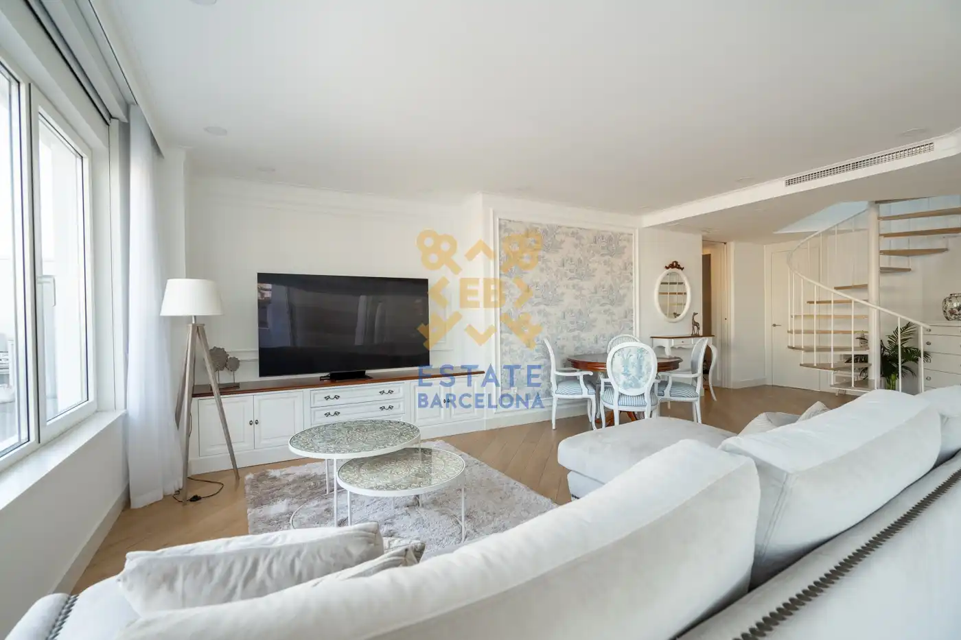 Wohnzimmer von Dachboden zum Verkauf in Valencia mit Klimaanlage, Heizung und Möbliert