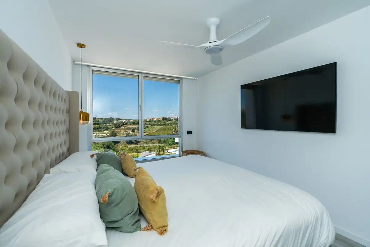 Bedroom of Commercial properties for sale in Estepona