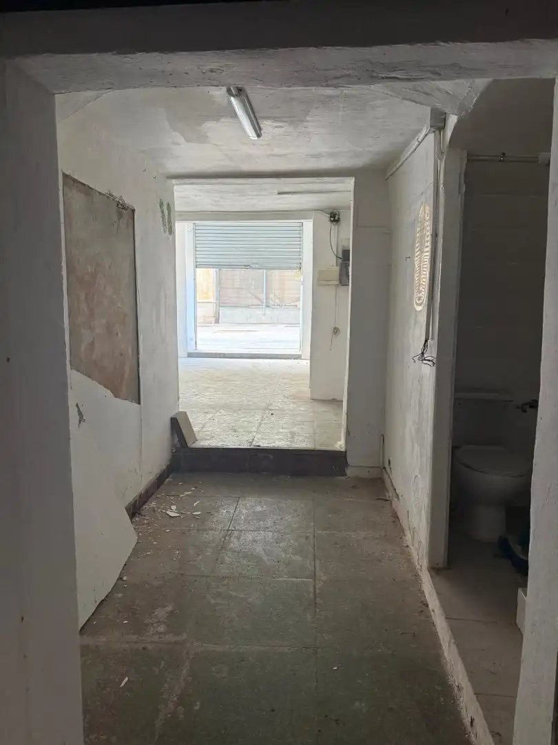 Premises for sale in  Barcelona Capital