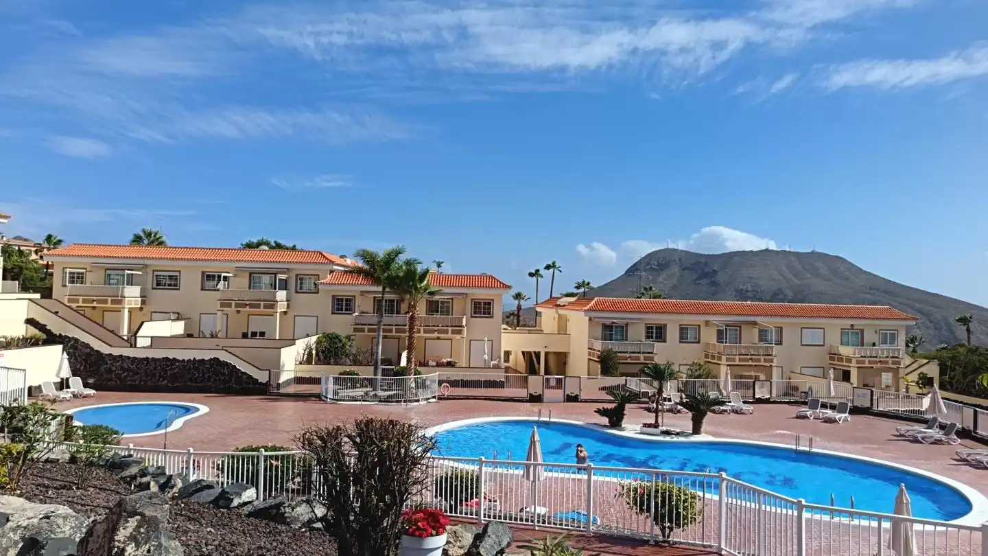 Vista exterior de Planta baixa en venda en Arona