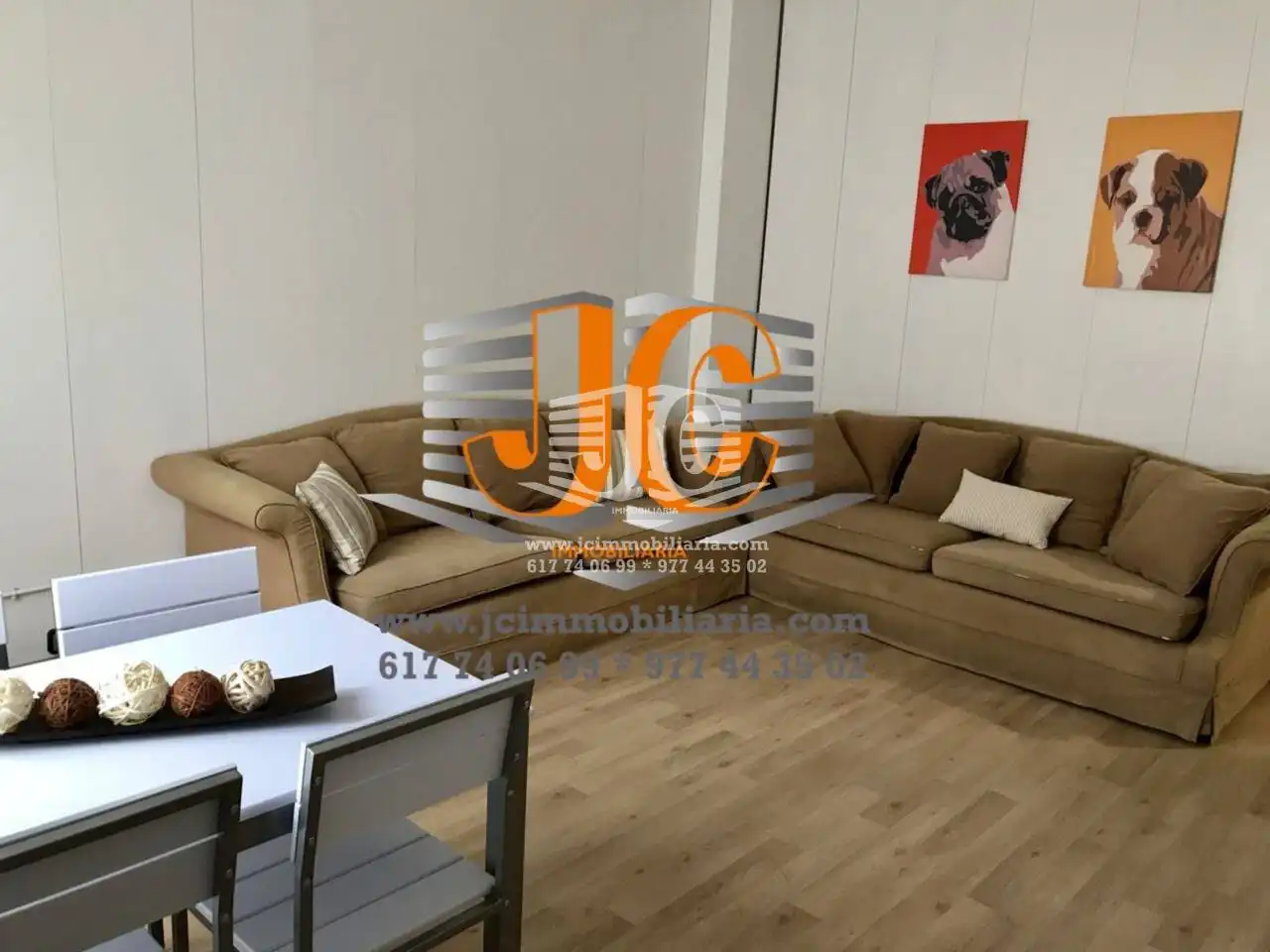 Flat for rent in Calle CARBÓ, Centre