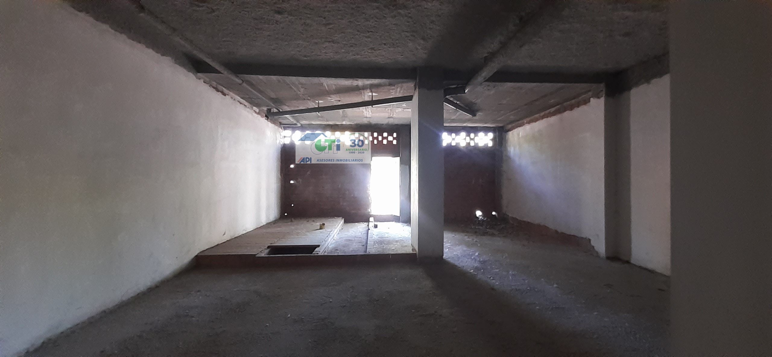 Premises for sale in  Zaragoza Capital