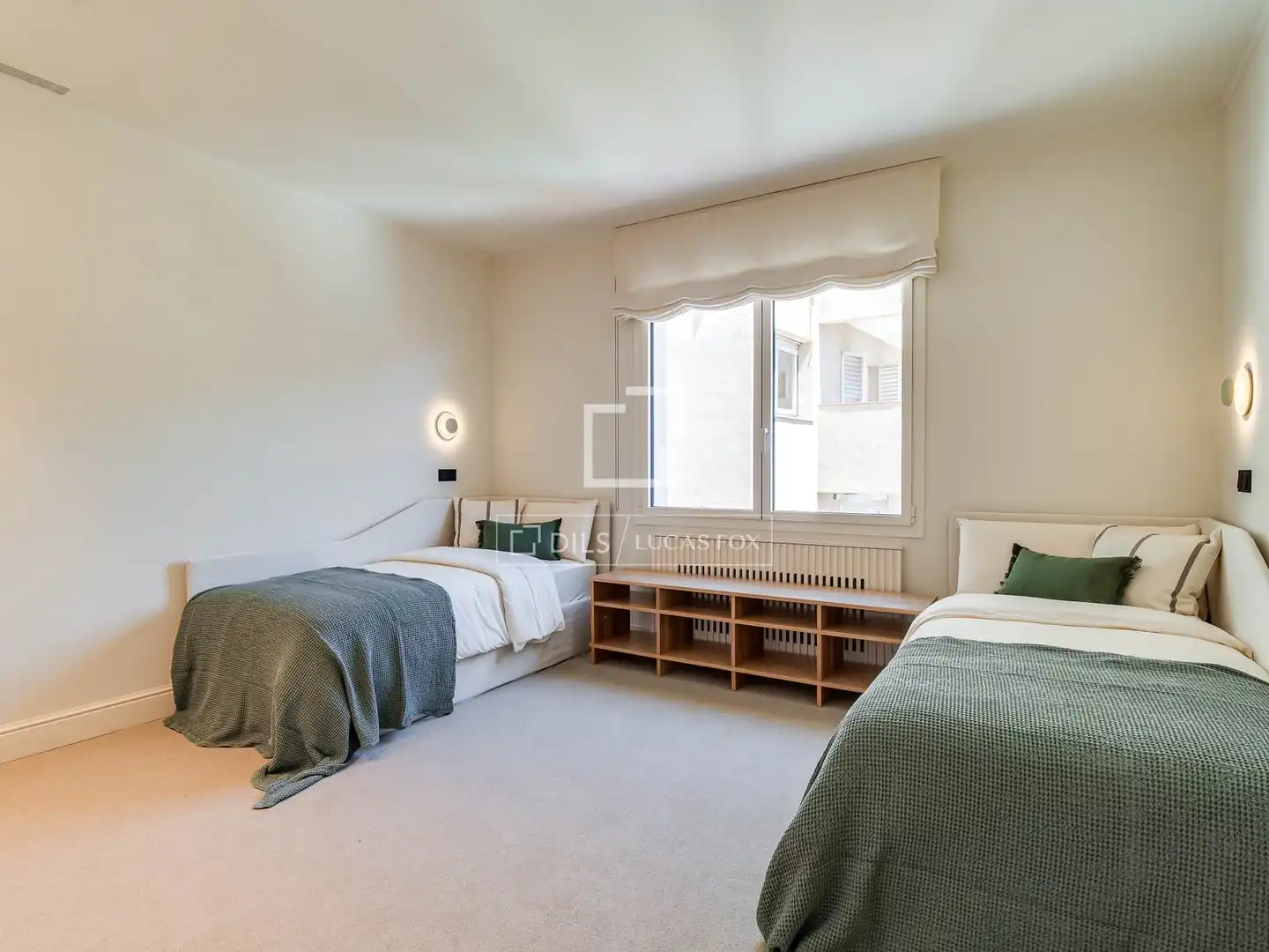Habitación de Ático en venta en Barcelona con Aire acondicionado, Calefacción y Terraza