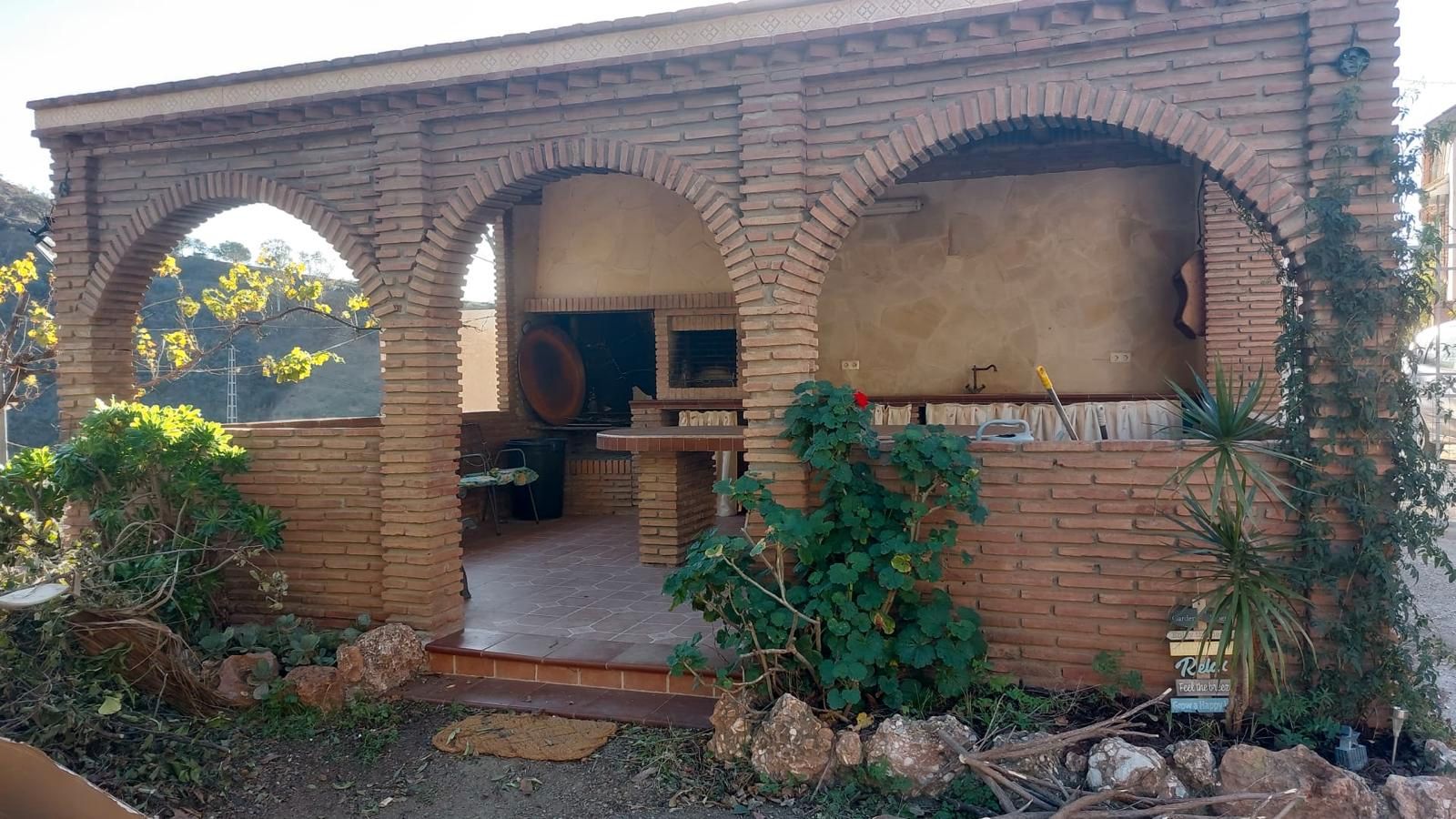 Garden of Country homes for sale in Benamejí  with Air Conditioner, Private garden and Furnished