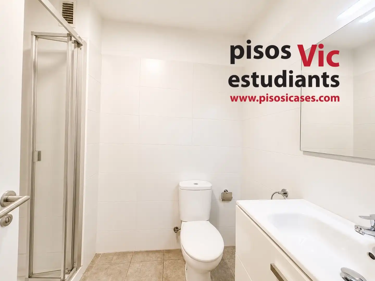 Baño de Piso de alquiler en Vic con Calefacción, Amueblado y Horno