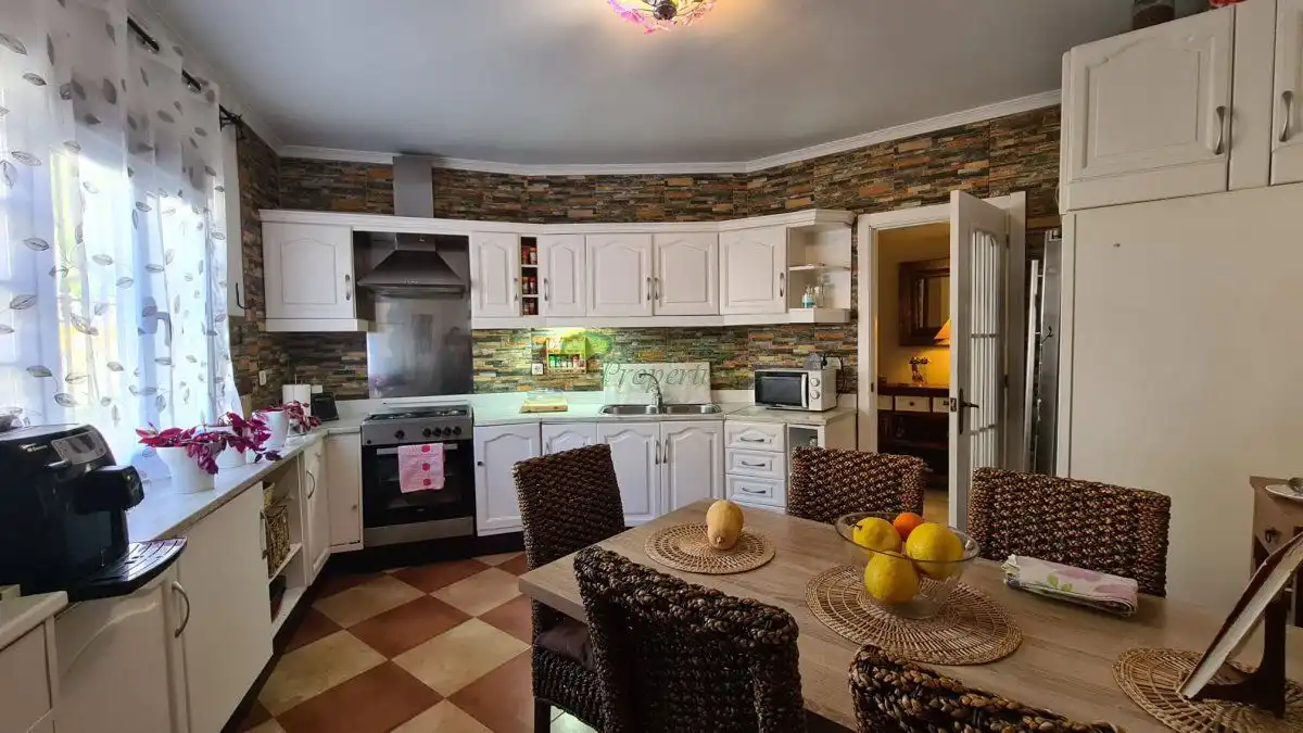 Cocina de Apartamento en venta en Cómpeta con Terraza