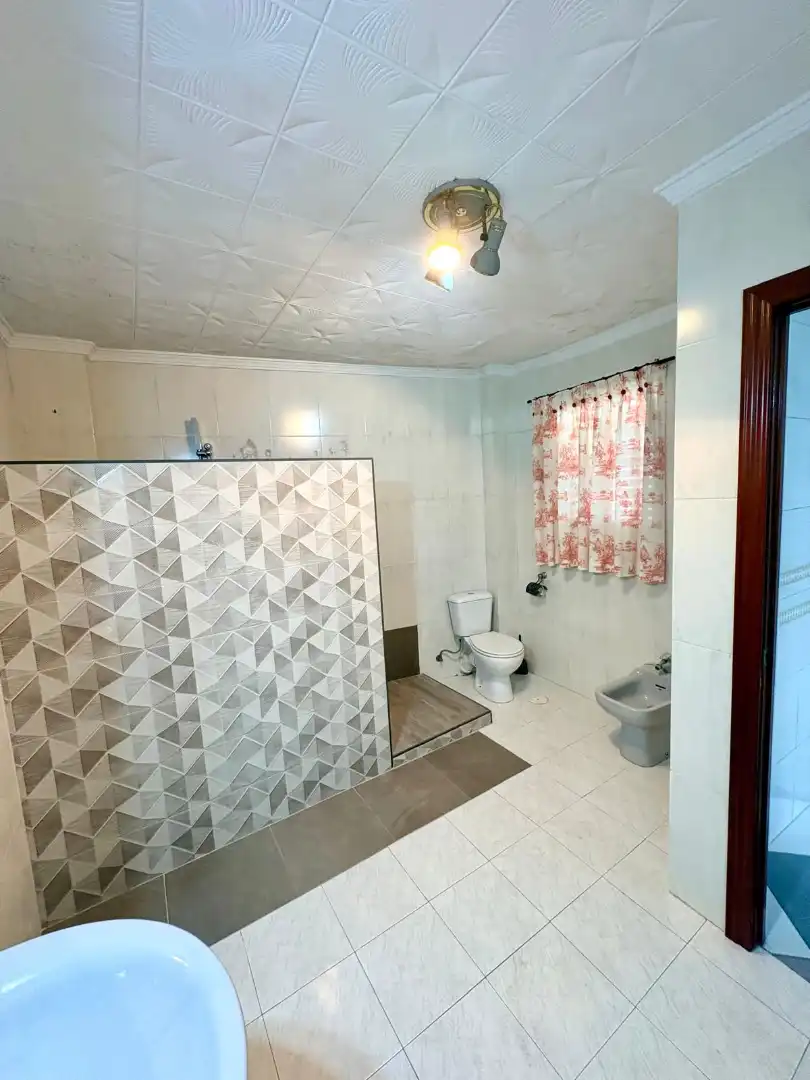 Baño de Casa adosada en venta en Alhaurín El Grande con Aire acondicionado, Amueblado y Horno