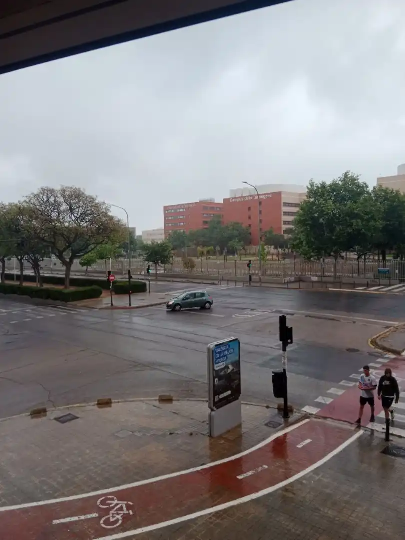 Vista exterior de Pis per a compartir en Valencia amb Moblat