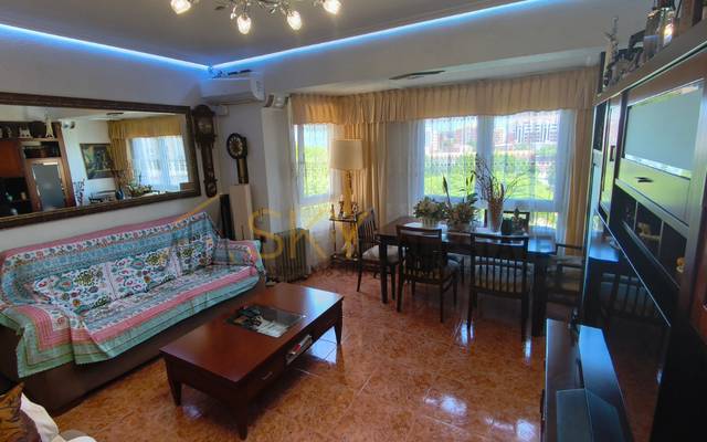 Piso en Venta en Plaça de l'Escultor Adsuara en Zona Avenida del Mar